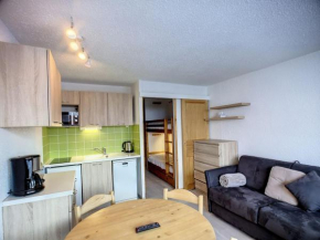 Studio rénové 21m² Les Menuires, ski aux pieds, balcon sud-ouest, 4 pers - FR-1-178-79